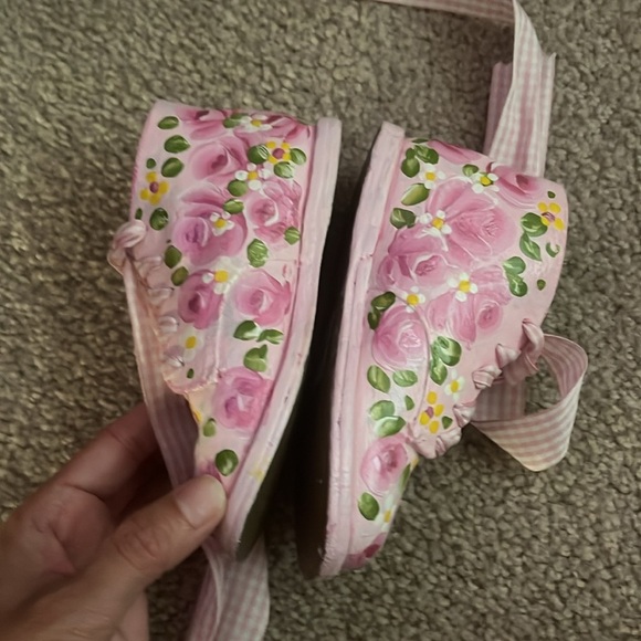 “Buster Brown- Painted Baby Shoes” - Picture 3 of 7